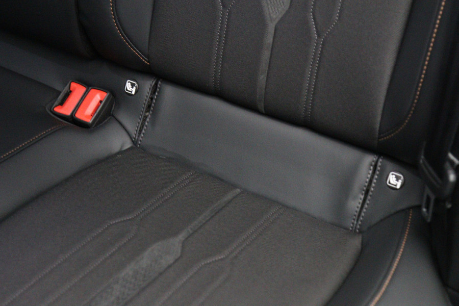CUPRA Formentor 1.4 e-Hybrid 204 PK Adrenaline PHEV, Winterpakket, Adap. Cruise Control, Carplay, Camera