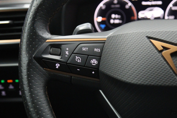 CUPRA Formentor 1.4 e-Hybrid 204 PK Adrenaline PHEV, Winterpakket, Adap. Cruise Control, Carplay, Camera