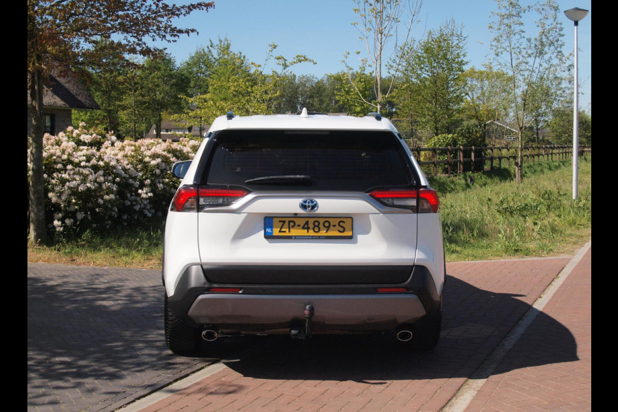 Toyota RAV4 2.5 Hybrid AWD Active | Camera | Trekhaak 1650 trek gewicht | Apple Carplay | Navi | Cruise Control | NL-Auto |