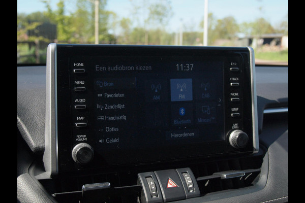 Toyota RAV4 2.5 Hybrid AWD Active | Camera | Trekhaak 1650 trek gewicht | Apple Carplay | Navi | Cruise Control | NL-Auto |