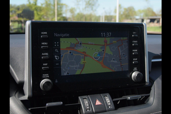 Toyota RAV4 2.5 Hybrid AWD Active | Camera | Trekhaak 1650 trek gewicht | Apple Carplay | Navi | Cruise Control | NL-Auto |
