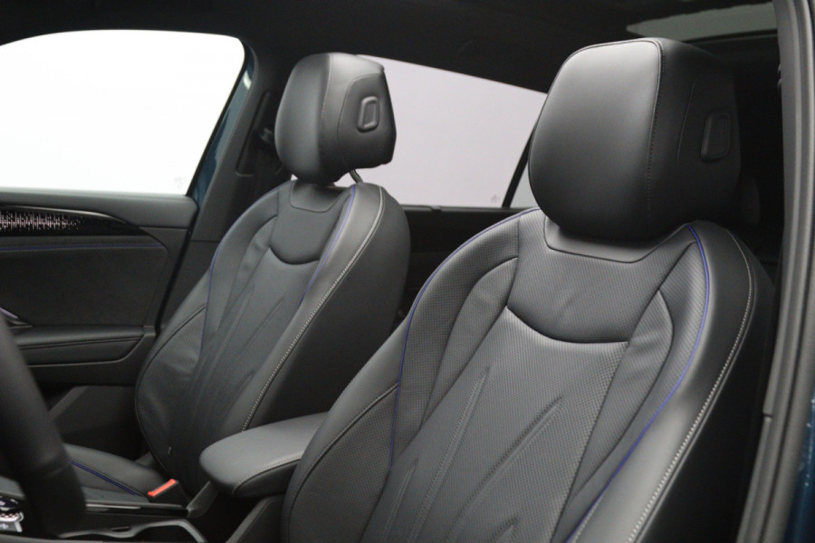 Volkswagen Tayron 1.5 eHybrid 272 PK R-Line Edition PHEV, Panoramadak, Trekhaak, H/K Sound, Leder