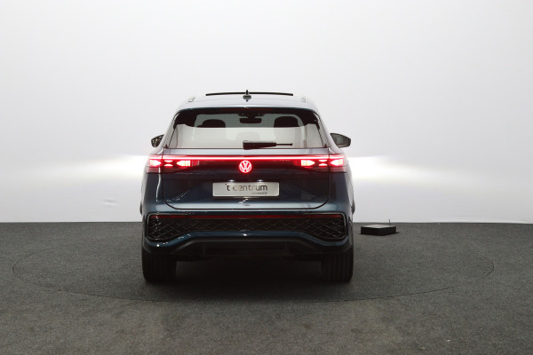 Volkswagen Tayron 1.5 eHybrid 272 PK R-Line Edition PHEV, Panoramadak, Trekhaak, H/K Sound, Leder