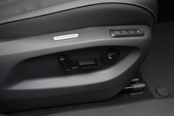 Volkswagen Tayron 1.5 eHybrid 272 PK R-Line Edition PHEV, Panoramadak, Trekhaak, H/K Sound, Leder