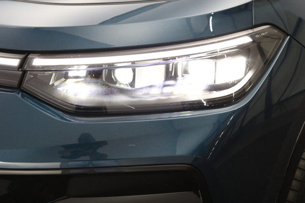 Volkswagen Tayron 1.5 eHybrid 272 PK R-Line Edition PHEV, Panoramadak, Trekhaak, H/K Sound, Leder