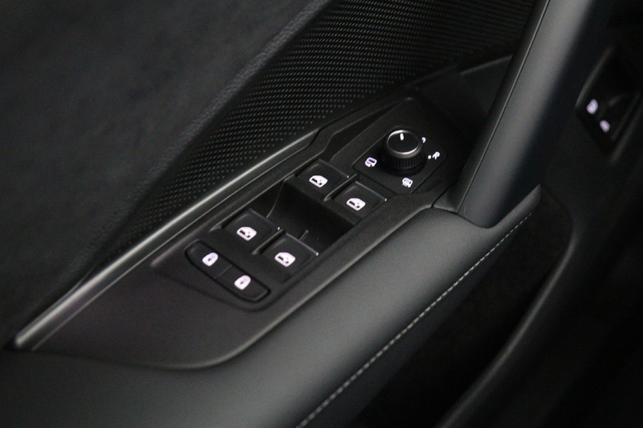 Volkswagen Tayron 1.5 eHybrid 272 PK R-Line Edition PHEV, Panoramadak, Trekhaak, H/K Sound, Leder