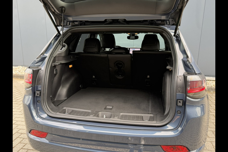 Jeep Compass 4xe 240 Plug-in Hybrid Electric S | Apple carplay | Stoelen electrisch verstelbaar | Winterpack | Leder