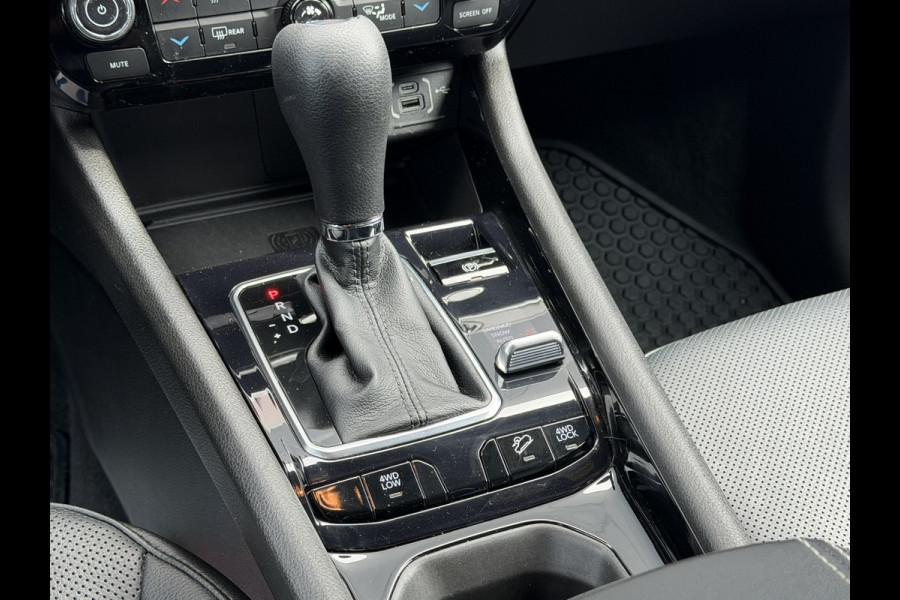 Jeep Compass 4xe 240 Plug-in Hybrid Electric S | Apple carplay | Stoelen electrisch verstelbaar | Winterpack | Leder