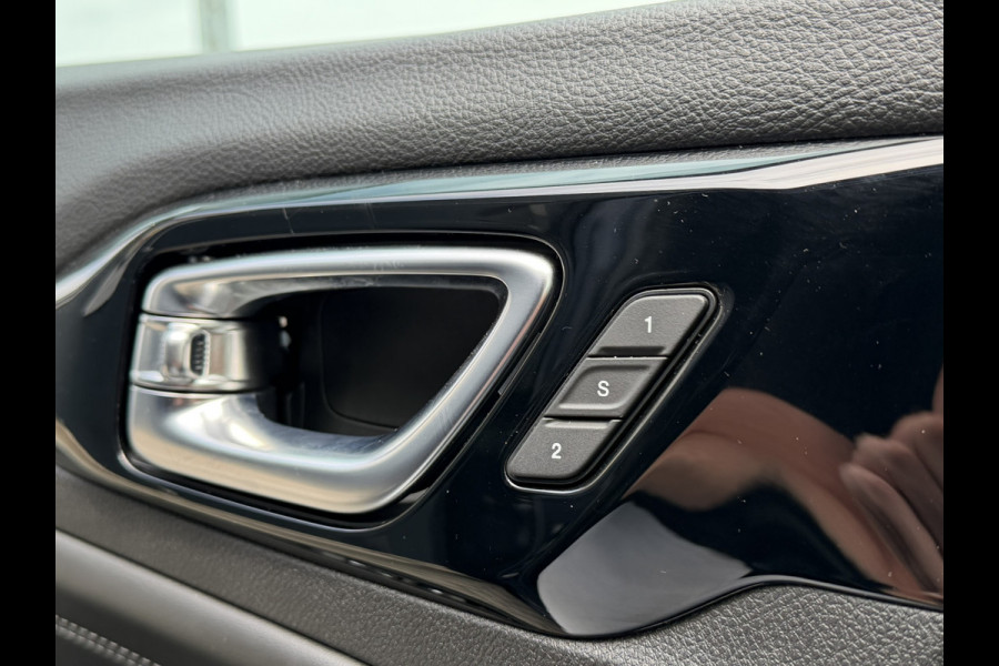 Jeep Compass 4xe 240 Plug-in Hybrid Electric S | Apple carplay | Stoelen electrisch verstelbaar | Winterpack | Leder