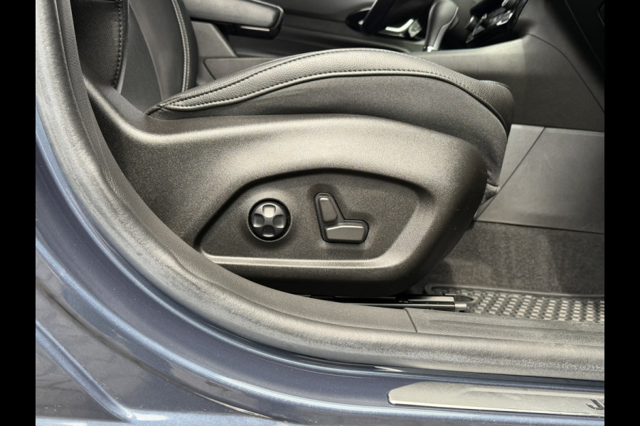 Jeep Compass 4xe 240 Plug-in Hybrid Electric S | Apple carplay | Stoelen electrisch verstelbaar | Winterpack | Leder