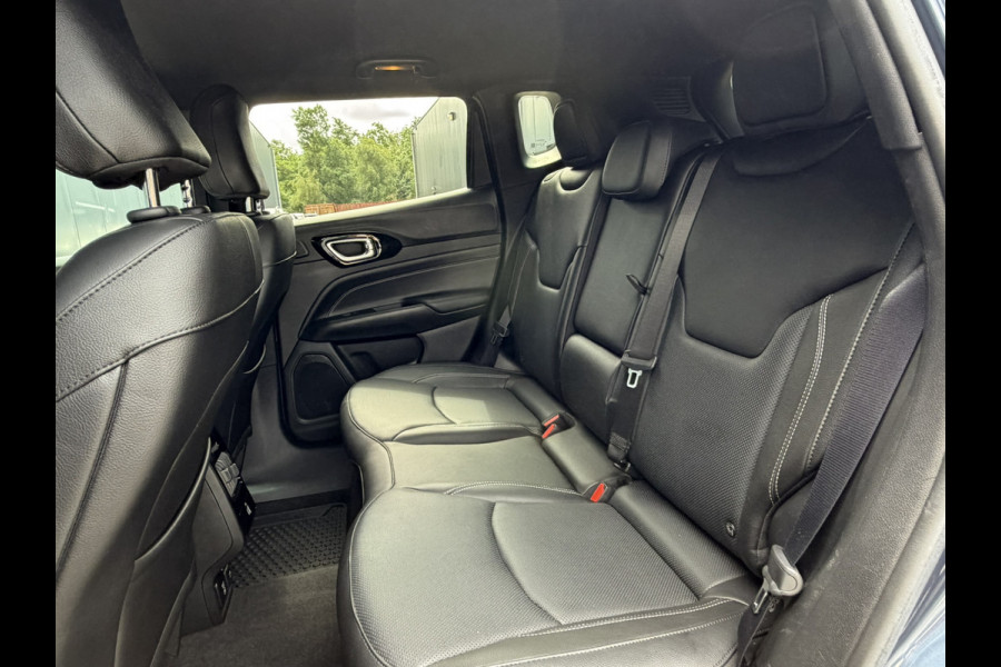 Jeep Compass 4xe 240 Plug-in Hybrid Electric S | Apple carplay | Stoelen electrisch verstelbaar | Winterpack | Leder