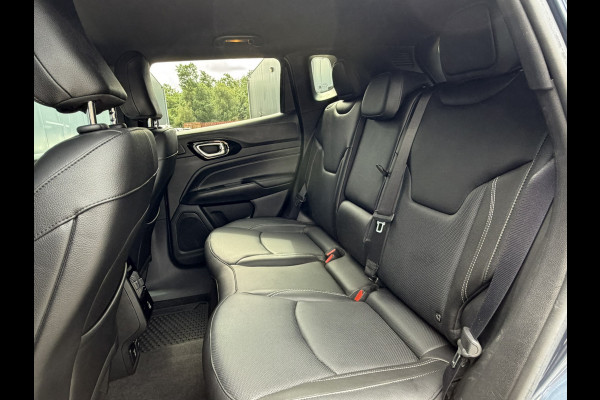 Jeep Compass 4xe 240 Plug-in Hybrid Electric S | Apple carplay | Stoelen electrisch verstelbaar | Winterpack | Leder
