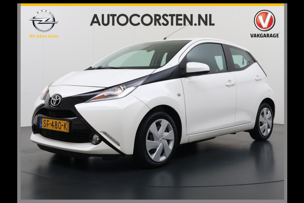 Toyota Aygo 1.0 VVT-i 70PK 5Drs Navi Camera Airco Cruise Control Bluetooth x-play Led Isofix Origineel Nederlandse Auto
