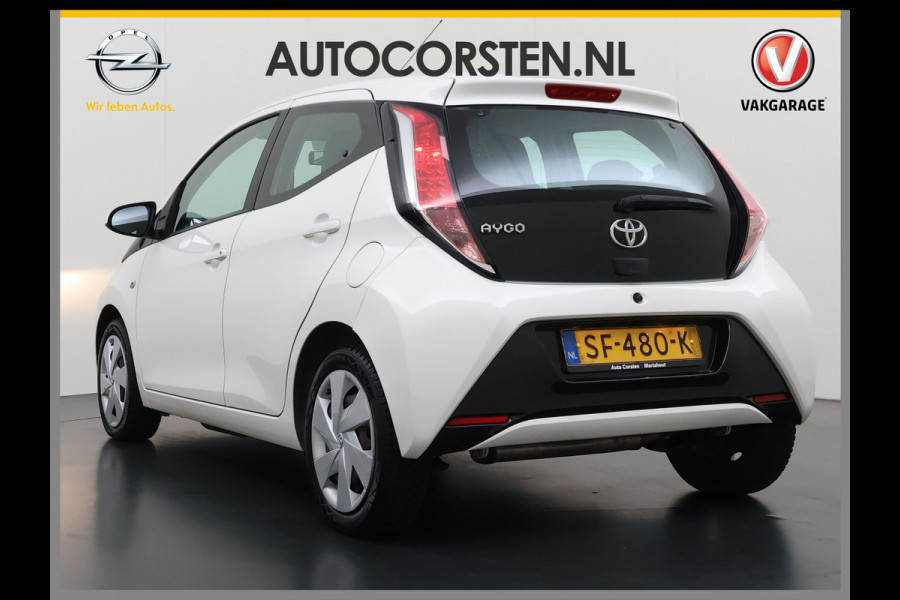 Toyota Aygo 1.0 VVT-i 70PK 5Drs Navi Camera Airco Cruise Control Bluetooth x-play Led Isofix Origineel Nederlandse Auto