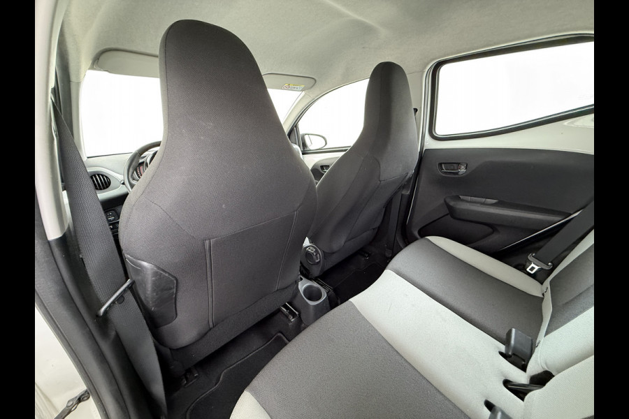 Toyota Aygo 1.0 VVT-i 70PK 5Drs Navi Camera Airco Cruise Control Bluetooth x-play Led Isofix Origineel Nederlandse Auto