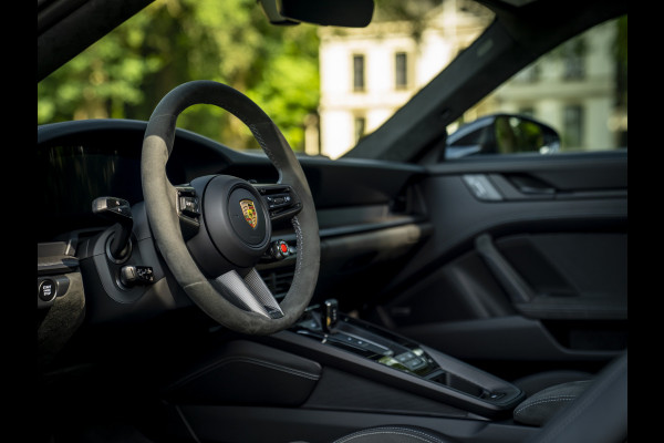 Porsche 911 3.6 T-Hybrid Carrera GTS | SportDesign | Lift | Schuifdak | Carbon interior