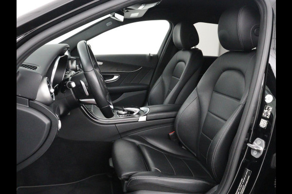 Mercedes-Benz C-Klasse Estate 300 de Business Solution Luxury Limited | SOH 80% | SOH 79,7% | Matrix LED | Trekhaak | Adaptive cruise | Navigatie | Bluetooth | Stoelverwarming | Camera | Burmerster Sound | Sfeerverlichting