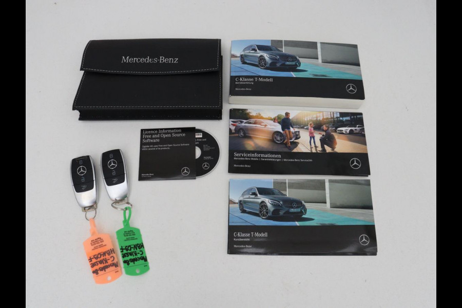 Mercedes-Benz C-Klasse Estate 300 de Business Solution Luxury Limited | SOH 80% | SOH 79,7% | Matrix LED | Trekhaak | Adaptive cruise | Navigatie | Bluetooth | Stoelverwarming | Camera | Burmerster Sound | Sfeerverlichting
