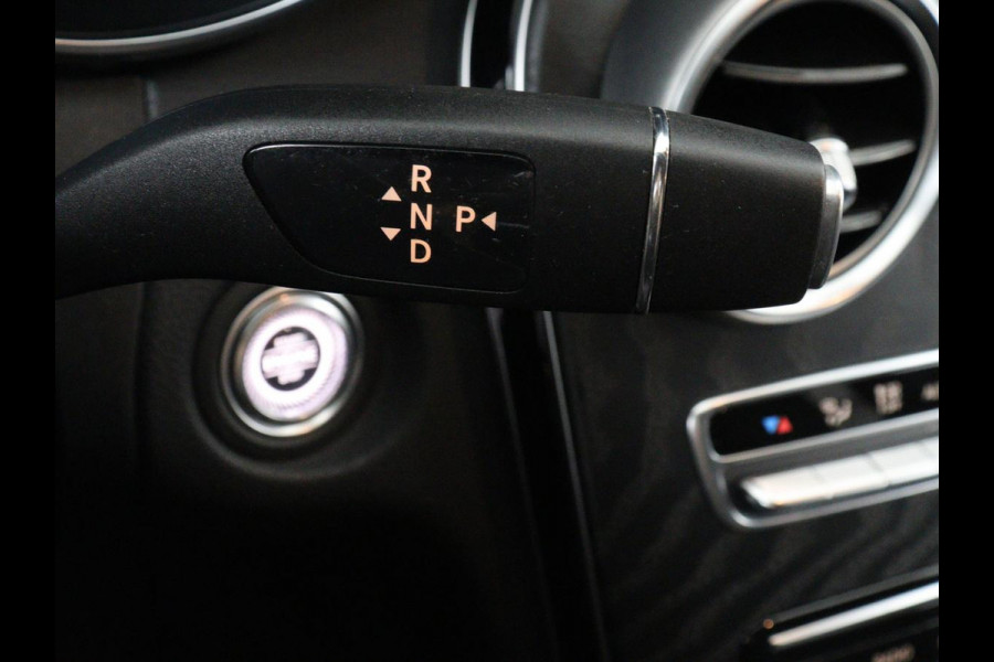 Mercedes-Benz C-Klasse Estate 300 de Business Solution Luxury Limited | SOH 80% | SOH 79,7% | Matrix LED | Trekhaak | Adaptive cruise | Navigatie | Bluetooth | Stoelverwarming | Camera | Burmerster Sound | Sfeerverlichting