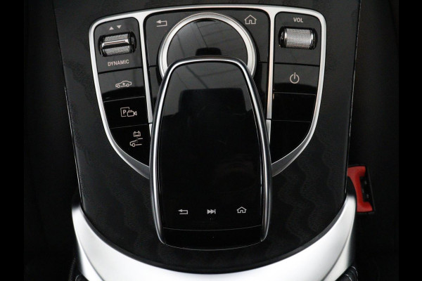 Mercedes-Benz C-Klasse Estate 300 de Business Solution Luxury Limited | SOH 80% | SOH 79,7% | Matrix LED | Trekhaak | Adaptive cruise | Navigatie | Bluetooth | Stoelverwarming | Camera | Burmerster Sound | Sfeerverlichting