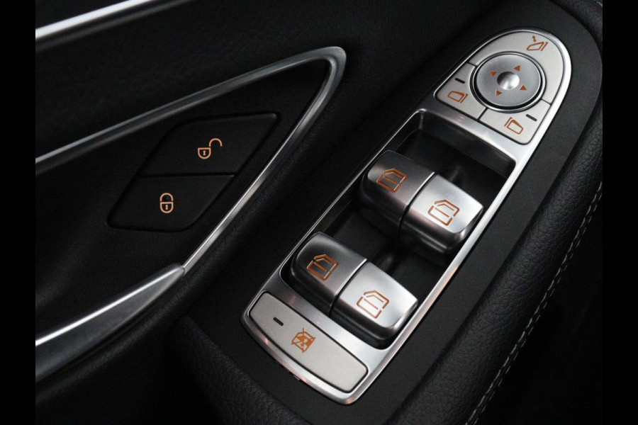 Mercedes-Benz C-Klasse Estate 300 de Business Solution Luxury Limited | SOH 80% | SOH 79,7% | Matrix LED | Trekhaak | Adaptive cruise | Navigatie | Bluetooth | Stoelverwarming | Camera | Burmerster Sound | Sfeerverlichting