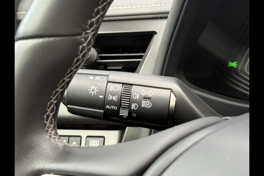 Lexus UX 250h Preference Line | ACC | CarPlay | Dodehoek | Keyless | 18 inch