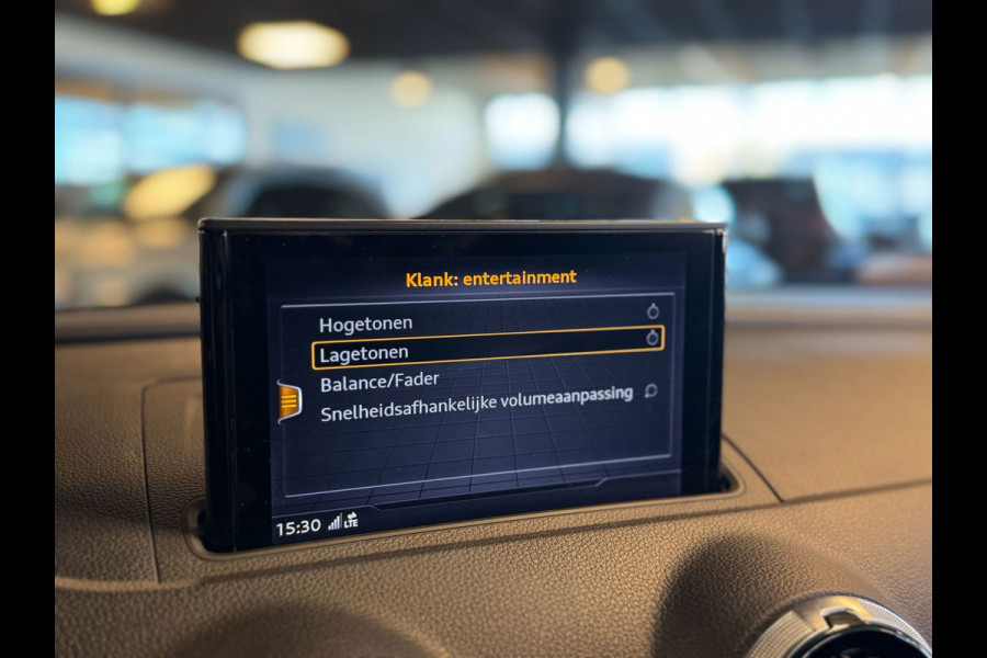 Audi A3 Sportback 40 e-tron Advance Sport l Virtual l Stoel verwarming l Led l Navi