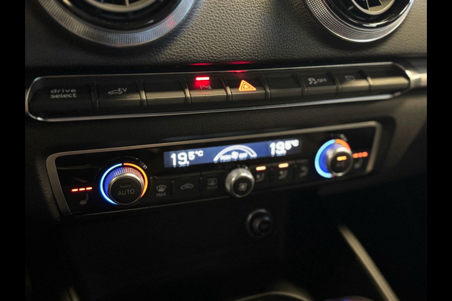 Audi A3 Sportback 40 e-tron Advance Sport l Virtual l Stoel verwarming l Led l Navi