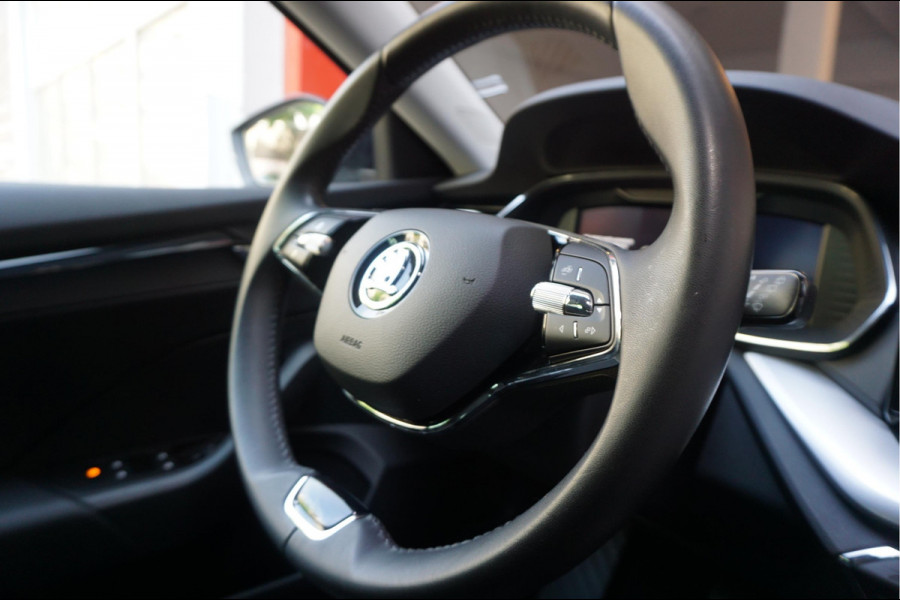 Škoda Octavia Combi 1.0 e-TSI Sport Business | Sfeerverlichting | Virtual cockpit | Cruise + Lane | Apple/ Android | BTW