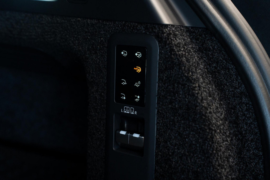 Land Rover Range Rover 3.0 P460e HSE PHEV *Meridian Signature / SV Bespoke Leder-Pakket / Stoelventilatie + Massage / Panorama / 5-Jaar Garantie*