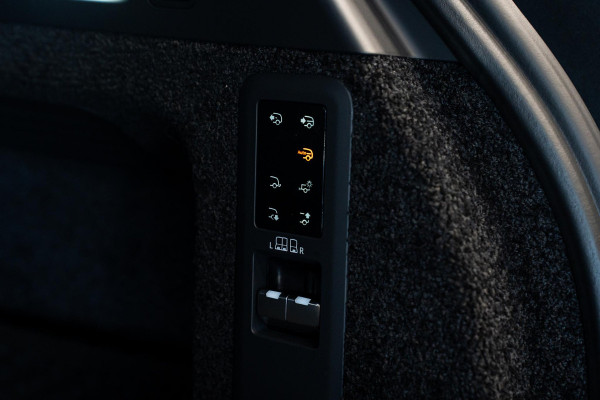 Land Rover Range Rover 3.0 P460e HSE PHEV *Meridian Signature / SV Bespoke Leder-Pakket / Stoelventilatie + Massage / Panorama / 5-Jaar Garantie*
