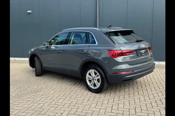 Audi Q3 45 TFSI e Basis * Camera * Cruise * Xenon/led * Clima * Navigatie *