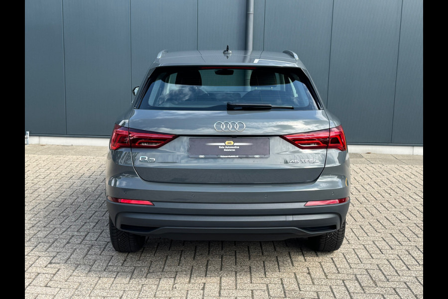Audi Q3 45 TFSI e Basis * Camera * Cruise * Xenon/led * Clima * Navigatie *