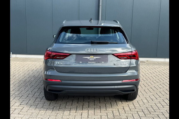 Audi Q3 45 TFSI e Basis * Camera * Cruise * Xenon/led * Clima * Navigatie *