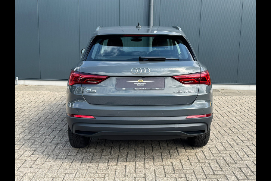 Audi Q3 45 TFSI e Basis * Camera * Cruise * Xenon/led * Clima * Navigatie *