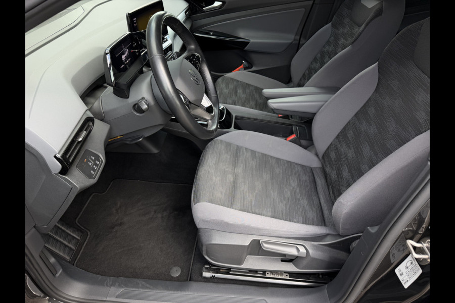 Volkswagen ID.4 Life 77 kWh / Trekhaak / Adapt. Cruise / Carplay / PDC V+A / Stoel verwarming