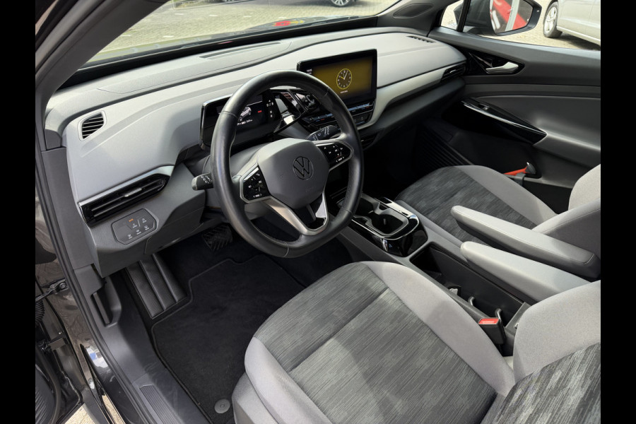 Volkswagen ID.4 Life 77 kWh / Trekhaak / Adapt. Cruise / Carplay / PDC V+A / Stoel verwarming