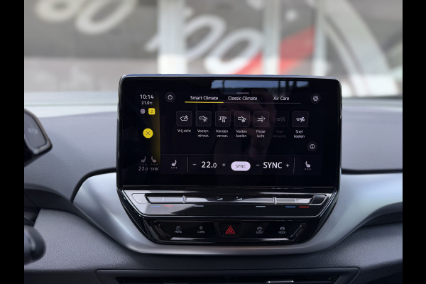 Volkswagen ID.4 Life 77 kWh / Trekhaak / Adapt. Cruise / Carplay / PDC V+A / Stoel verwarming