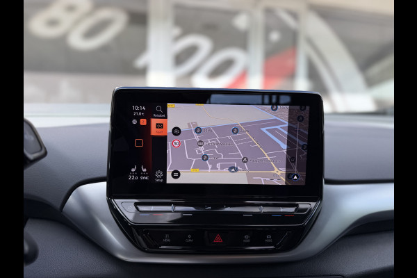 Volkswagen ID.4 Life 77 kWh / Trekhaak / Adapt. Cruise / Carplay / PDC V+A / Stoel verwarming