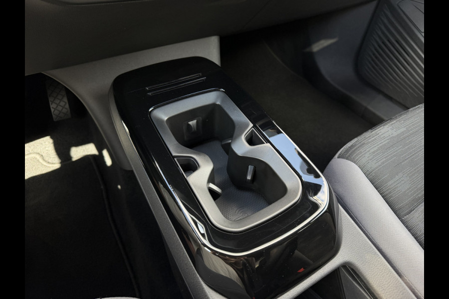 Volkswagen ID.4 Life 77 kWh / Trekhaak / Adapt. Cruise / Carplay / PDC V+A / Stoel verwarming
