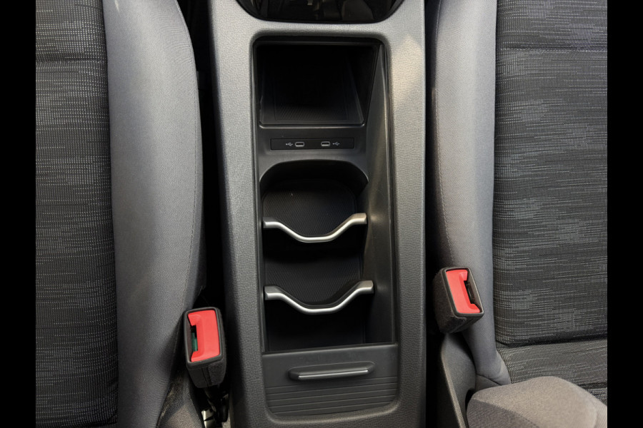 Volkswagen ID.4 Life 77 kWh / Trekhaak / Adapt. Cruise / Carplay / PDC V+A / Stoel verwarming