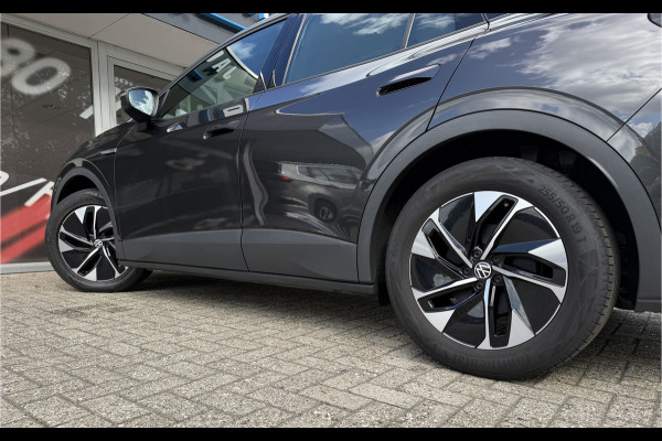 Volkswagen ID.4 Life 77 kWh / Trekhaak / Adapt. Cruise / Carplay / PDC V+A / Stoel verwarming