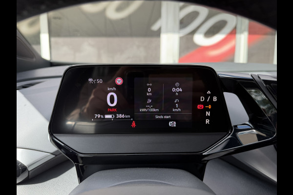 Volkswagen ID.4 Life 77 kWh / Trekhaak / Adapt. Cruise / Carplay / PDC V+A / Stoel verwarming