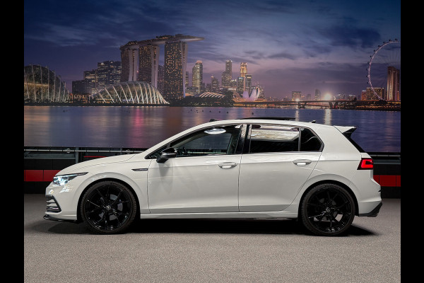 Volkswagen Golf 1.5 eTSI 1st Edition |GTI Pack|IQ-Light|Trekhaak|Massage|Panorama|Stuurverw.|Full opt.