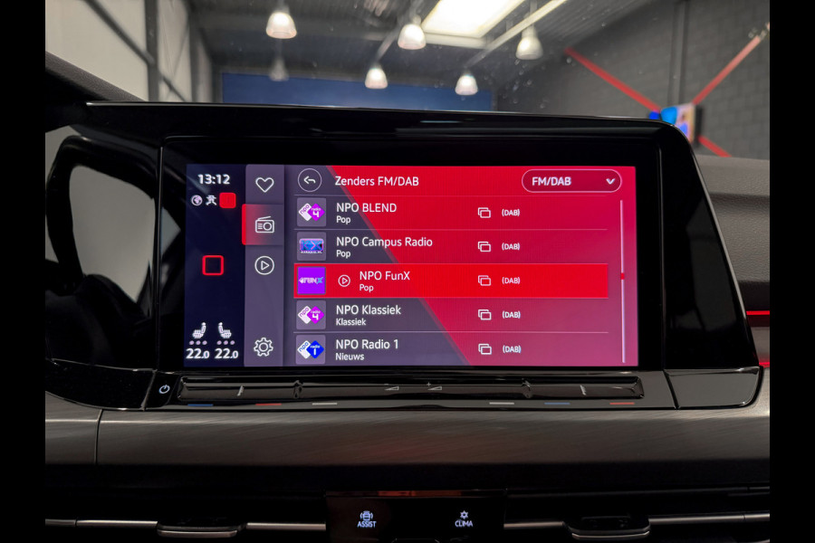 Volkswagen Golf 1.5 eTSI 1st Edition |GTI Pack|IQ-Light|Trekhaak|Massage|Panorama|Stuurverw.|Full opt.
