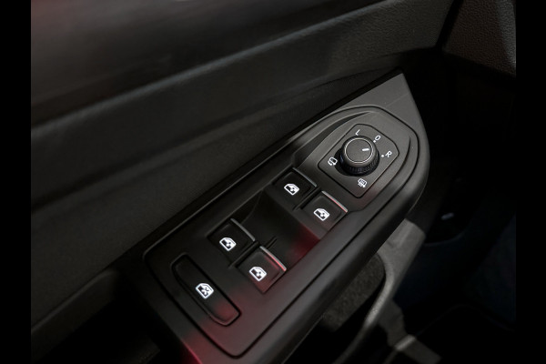 Volkswagen Golf 1.5 eTSI 1st Edition |GTI Pack|IQ-Light|Trekhaak|Massage|Panorama|Stuurverw.|Full opt.