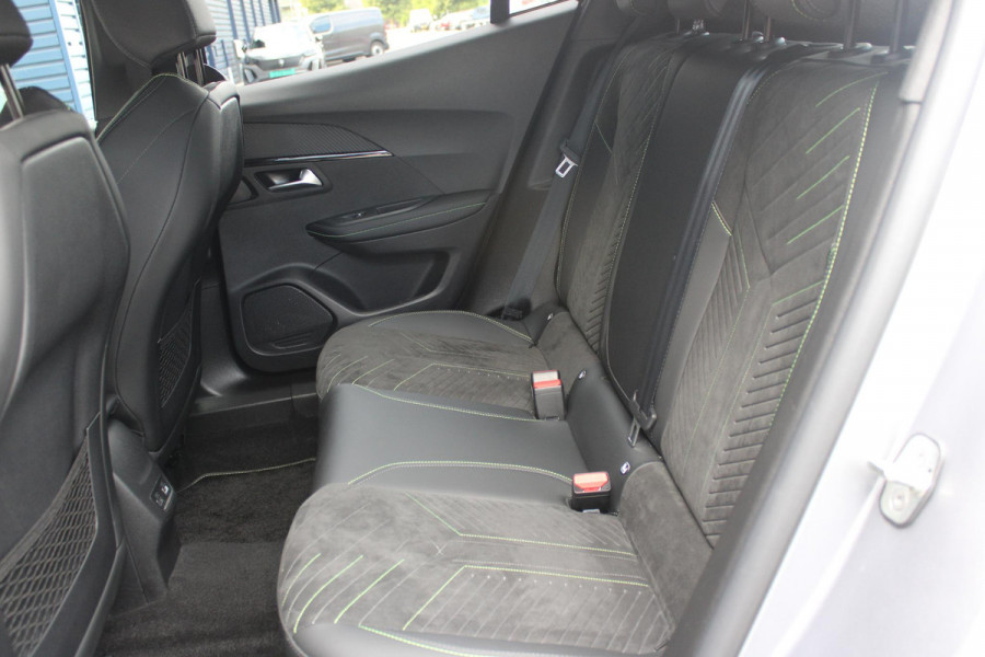 Peugeot 2008 1.2 Hybrid 145PK AUTOMAAT GT PACK | ELEKTRISCH BEDIENBARE BESTUURDERSSTOEL | NAVIGATIE | FULL LED KOPLAMPEN | DRAADLOZE APPLE CARPLAY/ANDROID AUTO | ADAPTIVE CRUISE CONTROL | CAMERA VOOR + ACHTER | CLIMATE CONTROL | LICHTMETALEN VELGEN 17" | KEYLESS ENTRY/START | DAB+ RADIO | ALCANTARA/LEDEREN BEKLEDING  | DODEHOEK DETECTIE | PARKEERSENSOREN VOOR + ACHTER | STOEL VERWARMING | DRAADLOZE TELEFOONLADER |