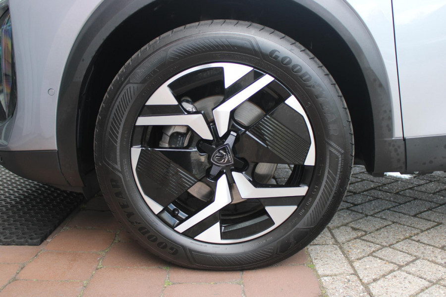 Peugeot 2008 1.2 Hybrid 145PK AUTOMAAT GT PACK | ELEKTRISCH BEDIENBARE BESTUURDERSSTOEL | NAVIGATIE | FULL LED KOPLAMPEN | DRAADLOZE APPLE CARPLAY/ANDROID AUTO | ADAPTIVE CRUISE CONTROL | CAMERA VOOR + ACHTER | CLIMATE CONTROL | LICHTMETALEN VELGEN 17" | KEYLESS ENTRY/START | DAB+ RADIO | ALCANTARA/LEDEREN BEKLEDING  | DODEHOEK DETECTIE | PARKEERSENSOREN VOOR + ACHTER | STOEL VERWARMING | DRAADLOZE TELEFOONLADER |