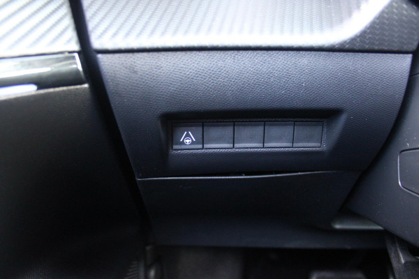 Peugeot 2008 1.2 Hybrid 145PK AUTOMAAT GT PACK | ELEKTRISCH BEDIENBARE BESTUURDERSSTOEL | NAVIGATIE | FULL LED KOPLAMPEN | DRAADLOZE APPLE CARPLAY/ANDROID AUTO | ADAPTIVE CRUISE CONTROL | CAMERA VOOR + ACHTER | CLIMATE CONTROL | LICHTMETALEN VELGEN 17" | KEYLESS ENTRY/START | DAB+ RADIO | ALCANTARA/LEDEREN BEKLEDING  | DODEHOEK DETECTIE | PARKEERSENSOREN VOOR + ACHTER | STOEL VERWARMING | DRAADLOZE TELEFOONLADER |