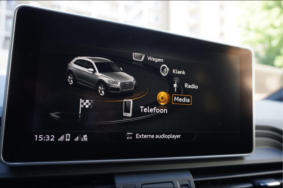 Audi Q5 55 TFSI e quattro Competition Aut7 | Trekhaak | B&O | S-line | Virtual Cockpit | Adaptive cruise | Sfeerverlichting |
